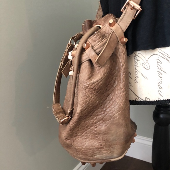 Alexander Wang Diego taupe / rose gold bucket bag - Picture 2 of 8